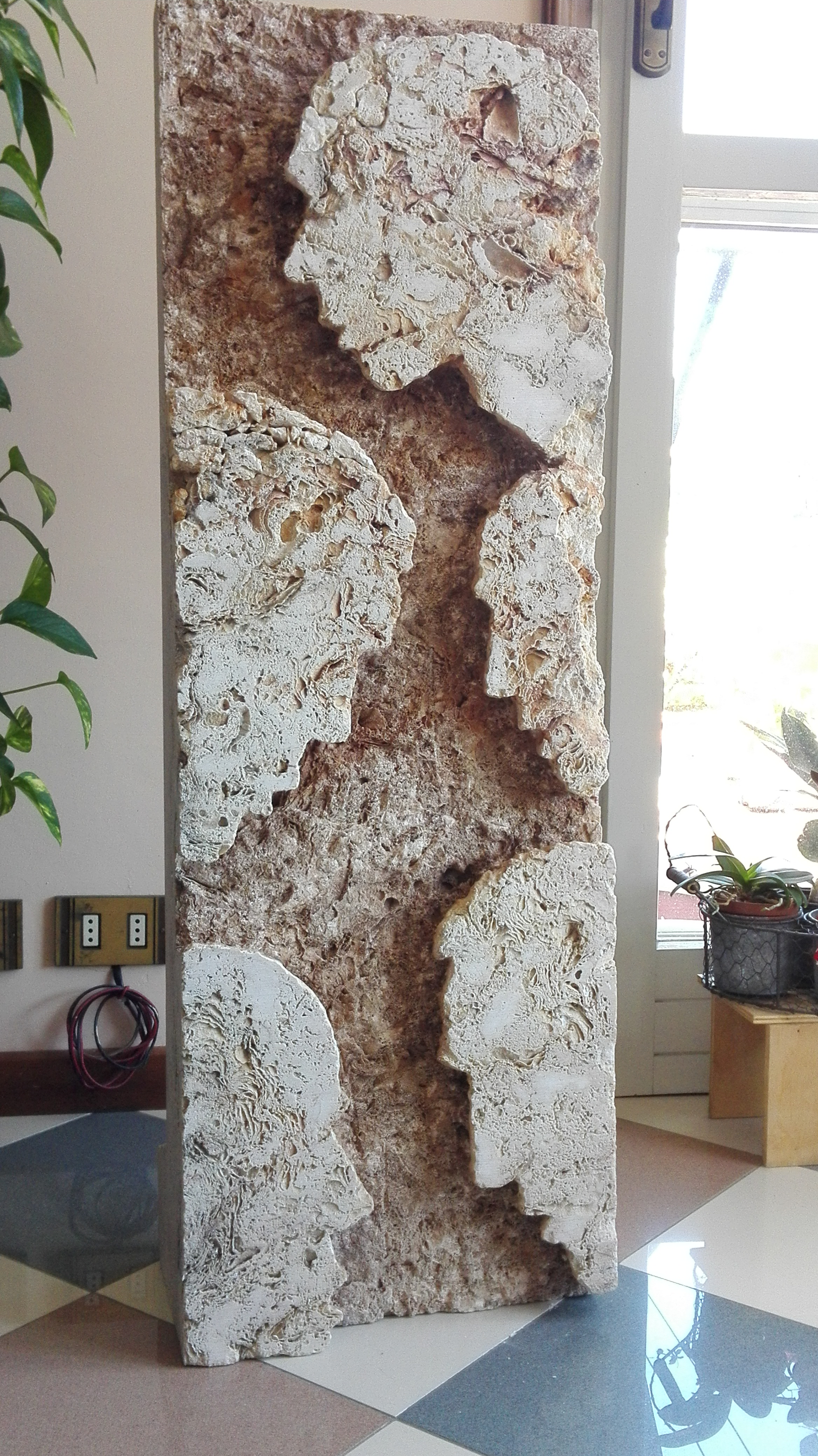 Interni esterni, marmo travertino H 98 2015